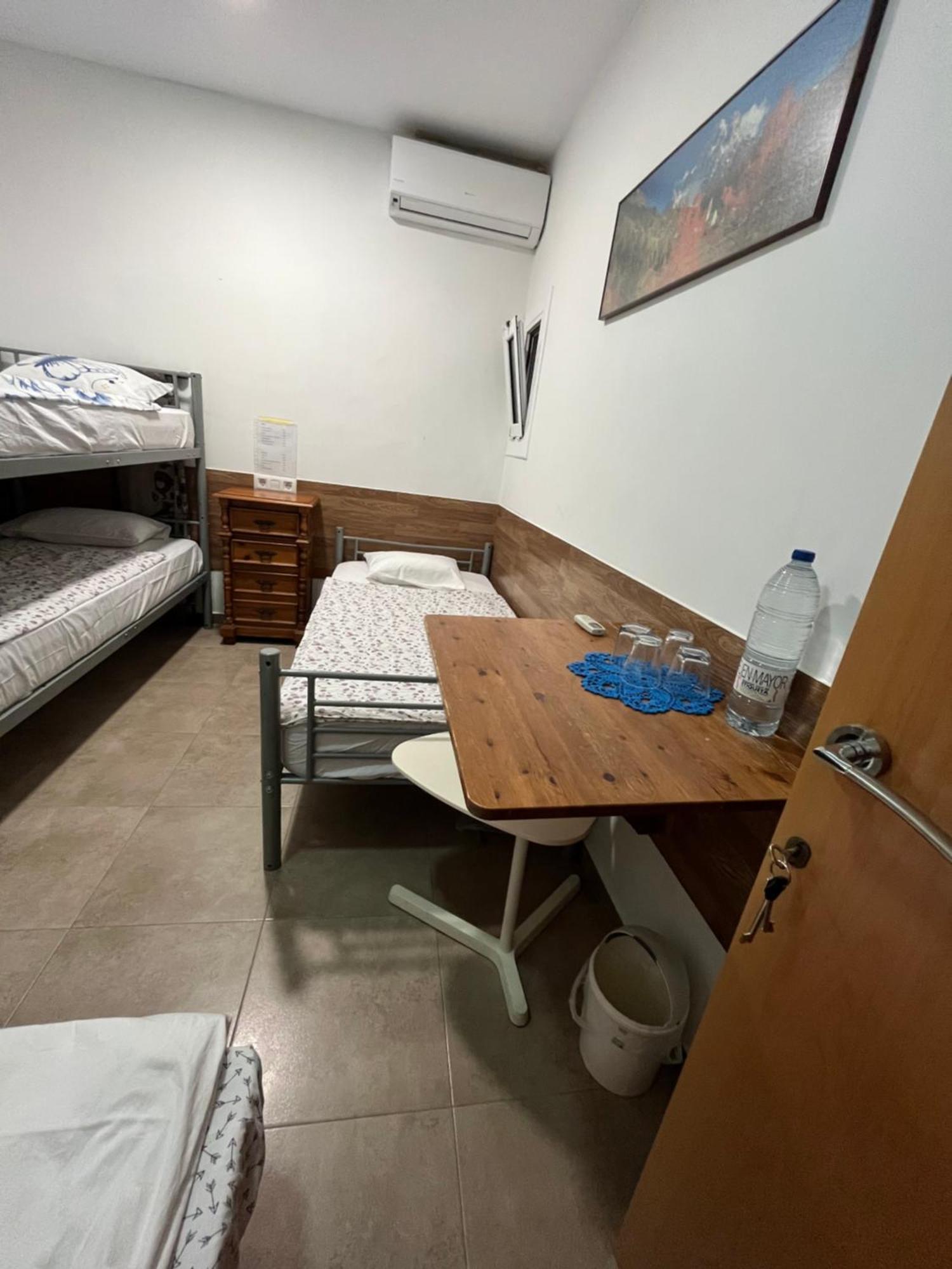 Cozy Room Next To El Prat Airport El Prat de Llobregat Exterior foto